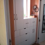 WAKING CLOSET